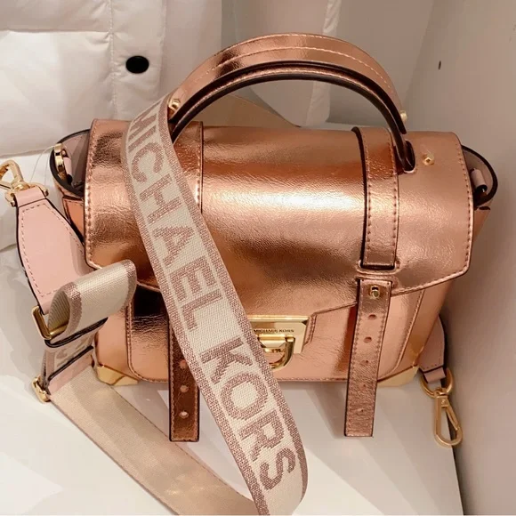 Michael Kors Manhattan Medium Satchel - Picture 4 of 7